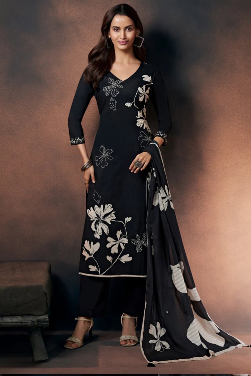 black-beige-floral-printed-kurta-set-with-dupatta-2