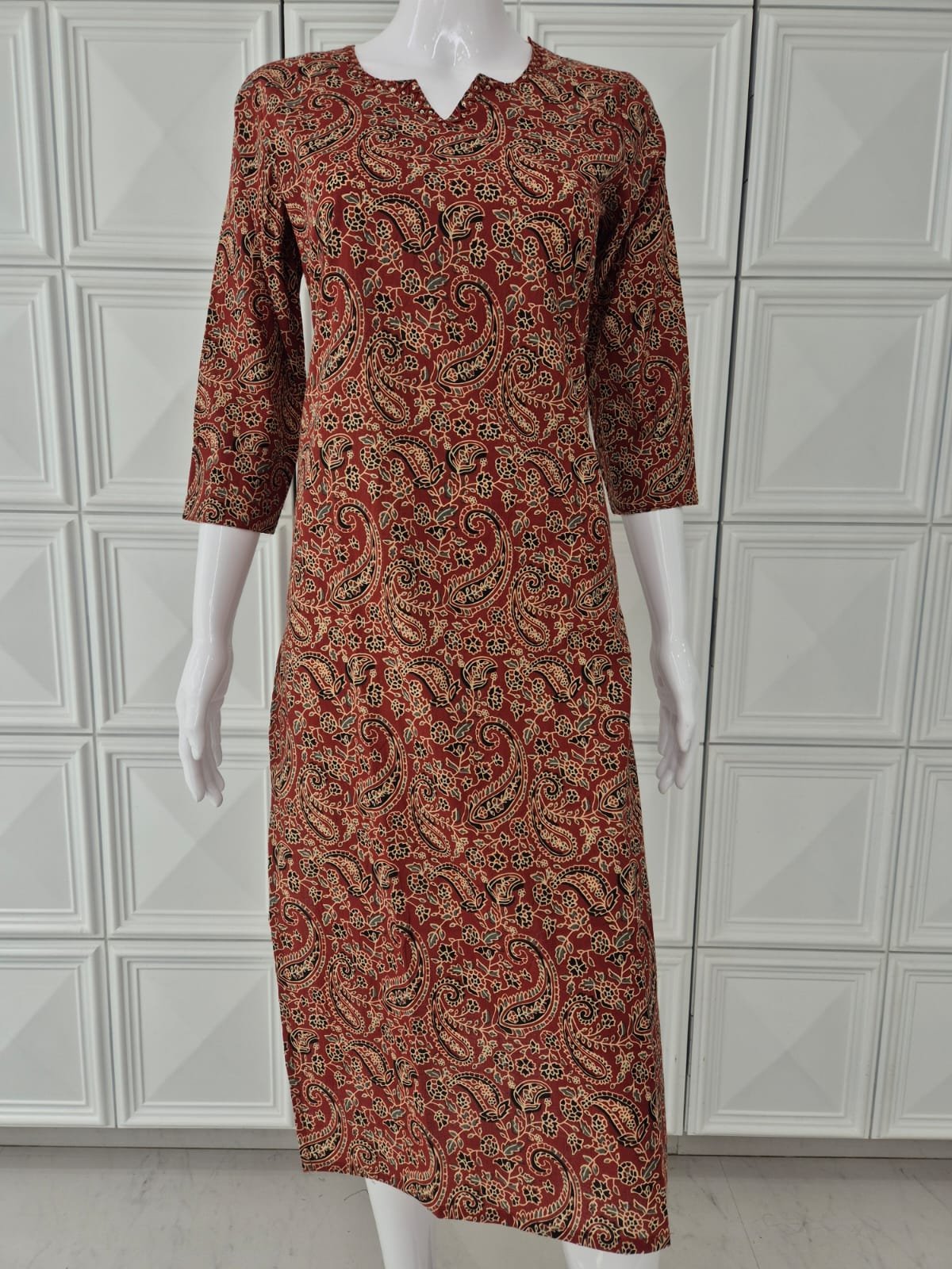 maroon-kalamkari-printed-cotton-straight-kurti