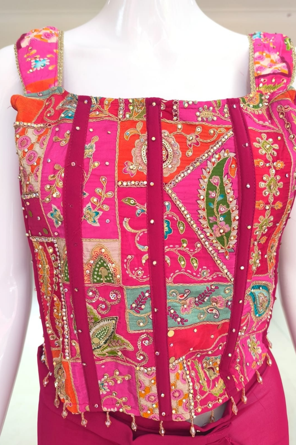 Stylish Blouse Pink Ready to Wear Saree - Image 3