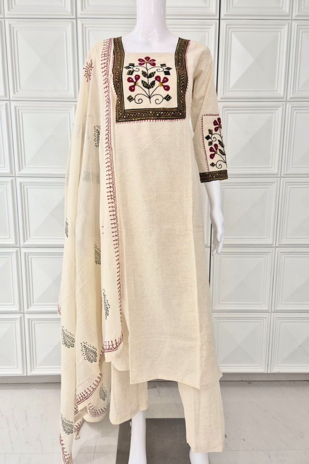 pure-cotton-suit-with-applique-work-on-neckline-and-hand